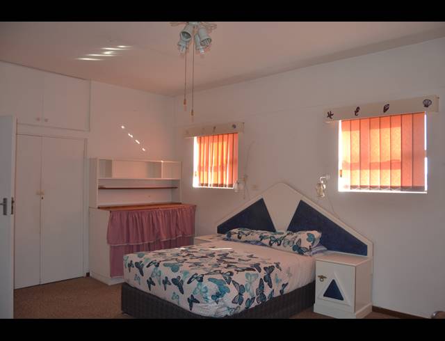 2 BEDROOM APARTMENT FOR SALE IN SCOTTBURGH CENTRAL